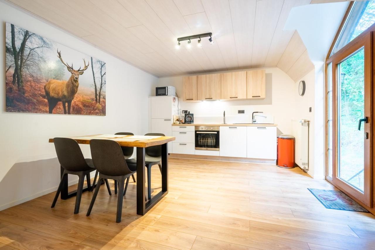 Bills Lodge, Le Plaisir De La Riviere A 2 Minutes Du Centre! Ла-Рош-ан-Арден Экстерьер фото
